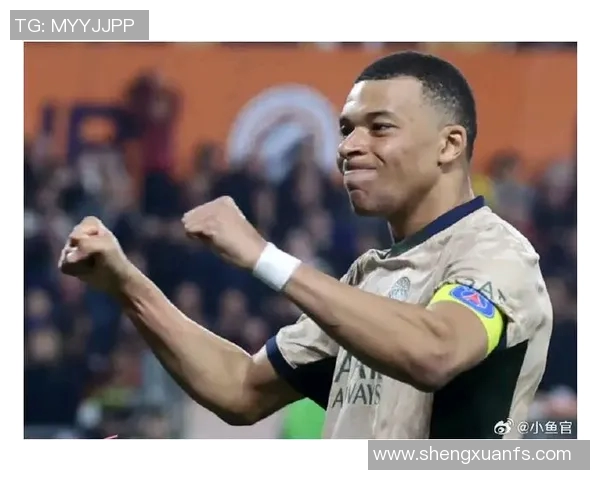 有胡子的黑人足球明星在赛场上展现非凡才华与风采引发全球关注